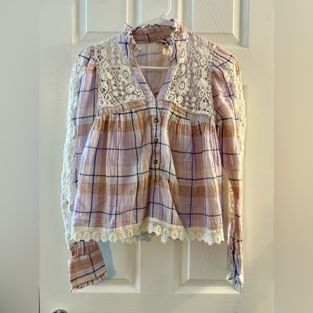 Pilcro Ruffled Blouse with Knitted Accents Size Small